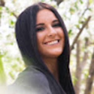 Meet your Posher, Carly